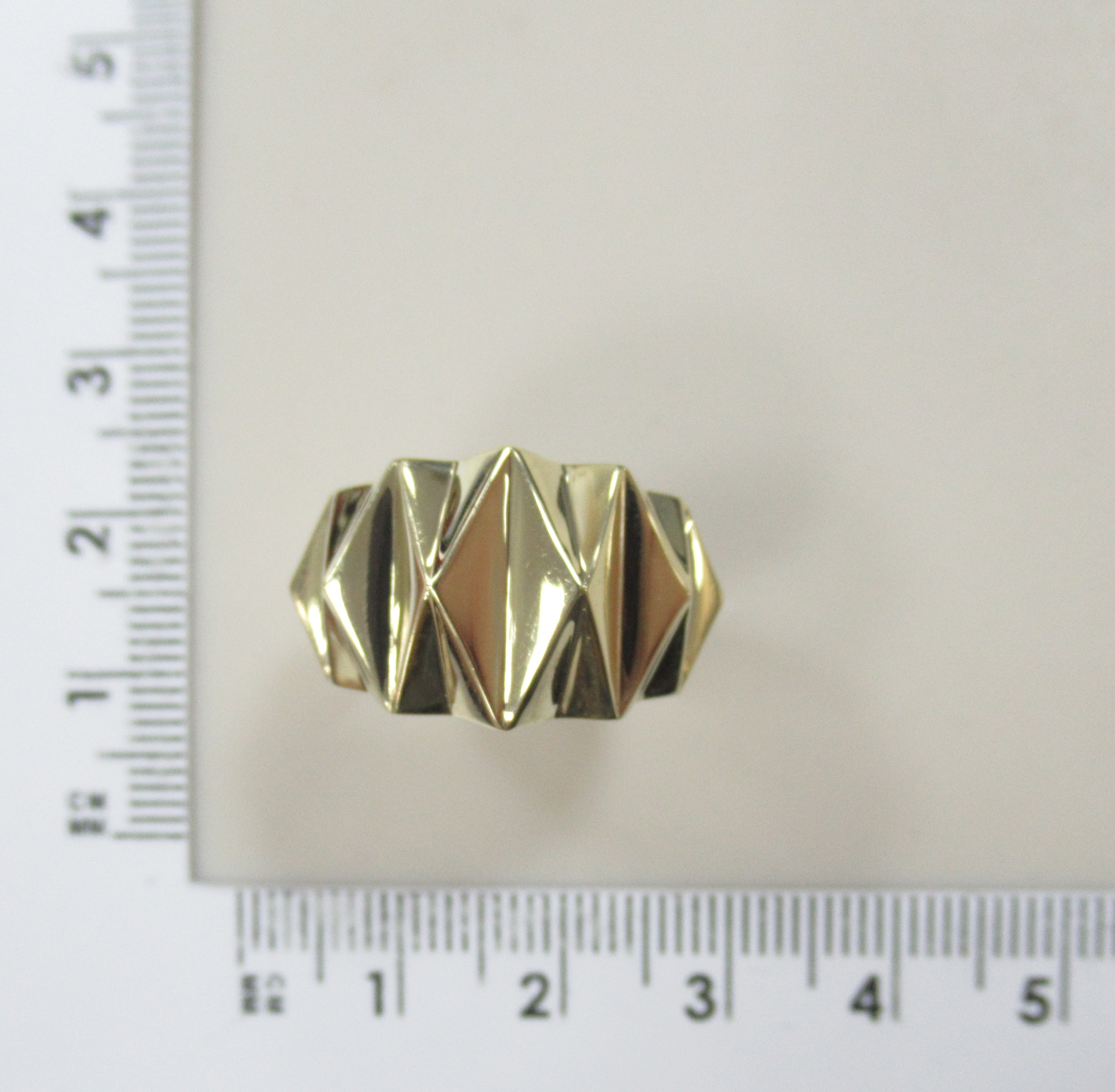 Кольцо из желтого золота